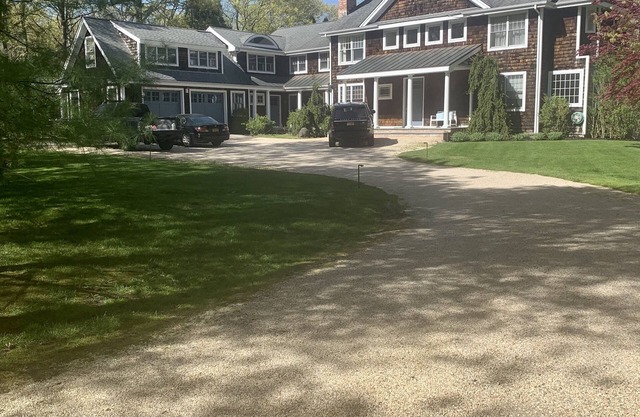 Gorgeous East Hampton home close to the beach!