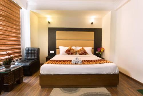 Goroomgo Hotel Shivani International Dharamshala