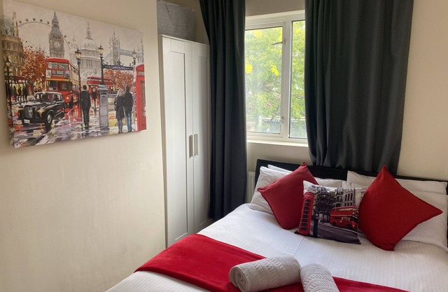 GRACE APART 3 - ELEPHANT & CASTLE