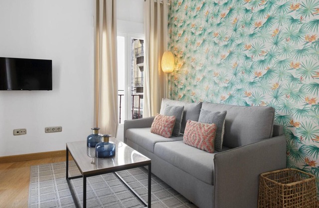 Gran Vía II- Lovely apartment in the city center of Madrid