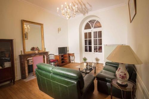 Grand Appartement a Maison sculptée