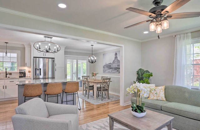 Grand ‘Bon Air Retreat’ < 12 Miles to Downtown!