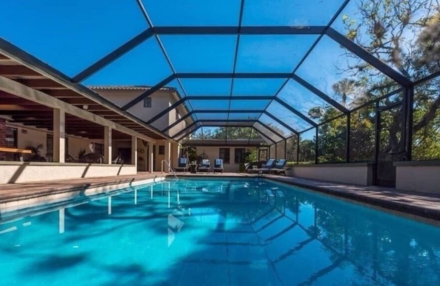 Grand Hacienda by Beach and Downtown! Sleeps 28!