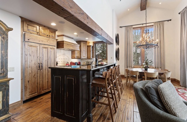 Grand Lodge - Four Bedroom #405 - Ski-in/ski-out 4 Condo