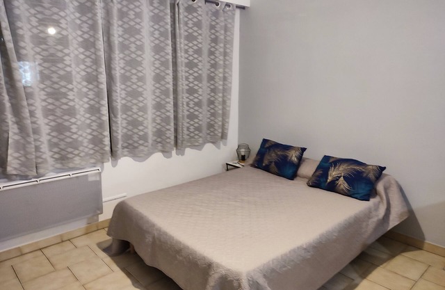 Grand Studio Saint Lazare