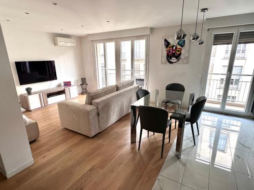 GRAND T2 PROCHE VELODROME ET MER