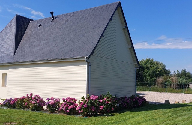 Grande Maison Privée à la Campagne, Clôturée. Proche de Toutes les Commodités