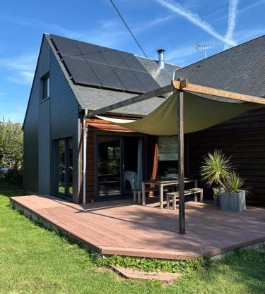 Grande maison en bois eco-responsable proche de la mer