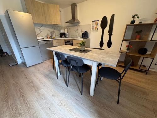 Grande maison centre ville - 5CH - 14 Pers