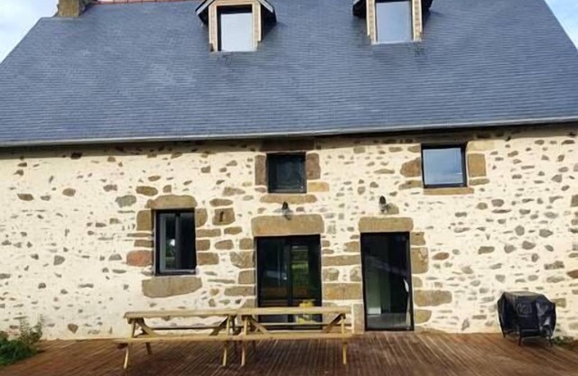 Grande Maison de Campagne. Aux Portes de la Forêt!