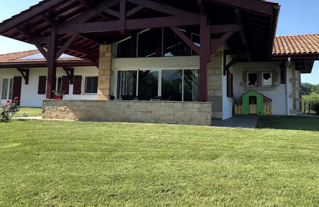 Grande Villa Avec Superbe vue sur les Montagnes