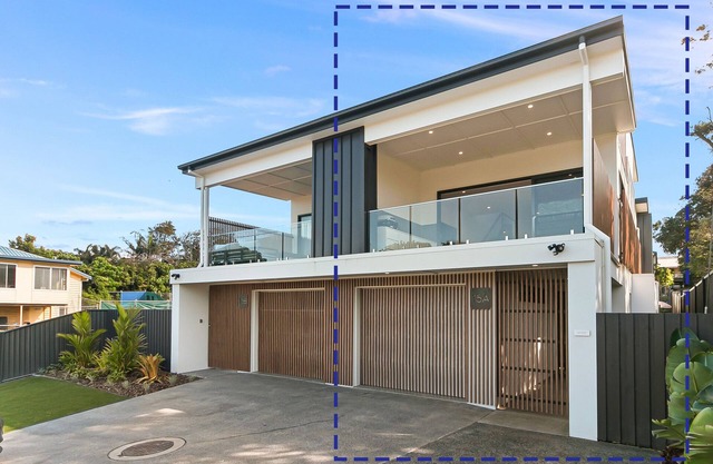 Grandview Villa Kingscliff - Oceanview Tri-level Villa by uHoliday