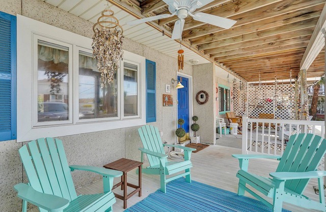 Grayson by the Sea, Walk to Beach, Pool Access