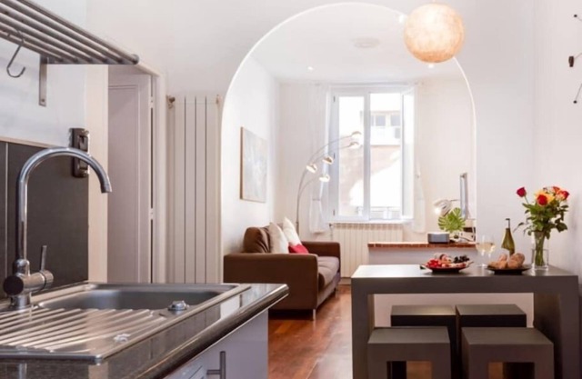 Great Apt for 4 in NICE Old Town, AC