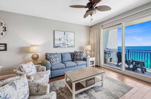 Great condo, Beautiful views! *Oct 11 -15th Open!