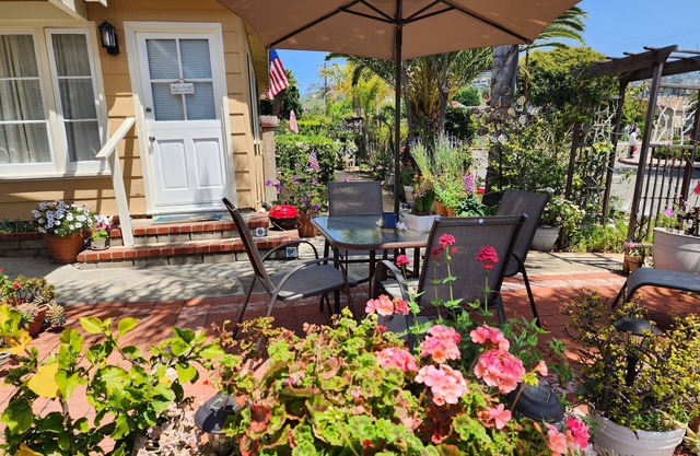 Great location close to village, beach and festivals!