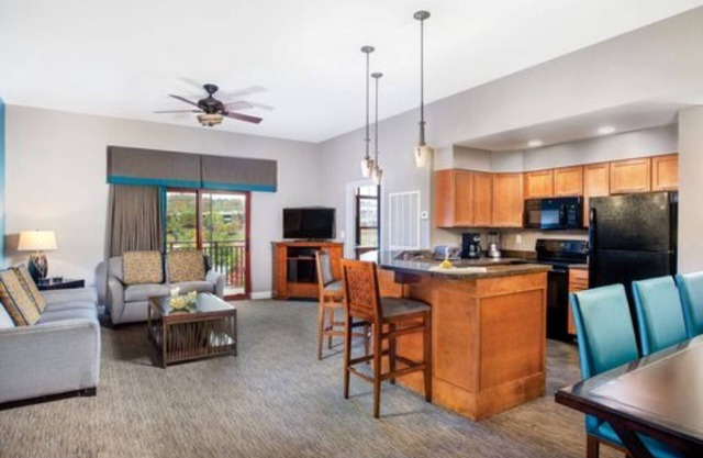 Great Smokies Lodge 1 Bedroom Deluxe!