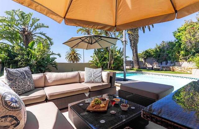 Green Point Grande - Luxury Family villa with pool