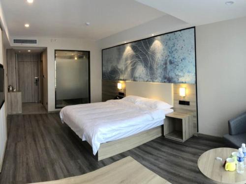 GreenTree Eastern Huai'an Railway Station Mandu Plaza Hotel