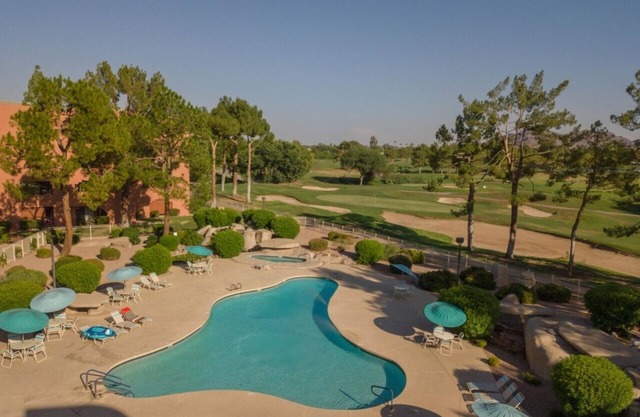 Ground floor golf course view, quiet updated 2 BR 2 BA condo, summer discount!