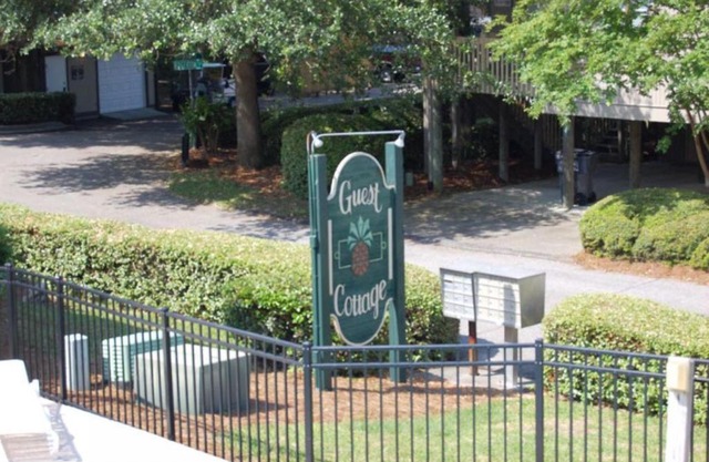 Guest Cottage 8G