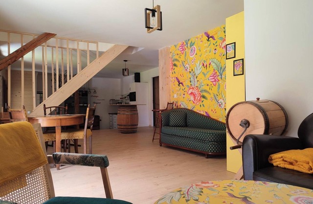 Guest House 'Accotinae' with Mountain View, Shared Garden and Wi-Fi