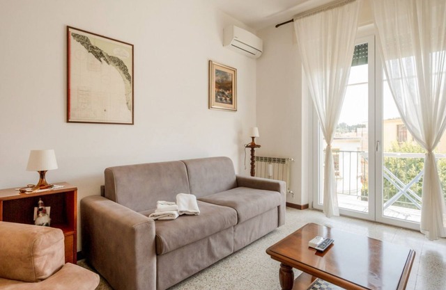 GuestHost - A Calanca - Comfy Le Grazie Apartment
