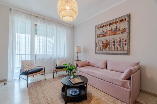 GuestHost - Lovely Apartment X5 with Terrace