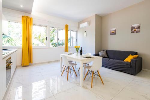 GuestHost - Lovely Flat in the Heart of Pescara