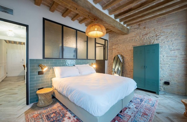 GuestHost - Stylish & Elegant Parma Apartment 5