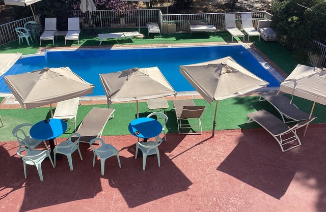 guesthouse with pool with AC and WiFi in fabulous Naxxar/Qawra