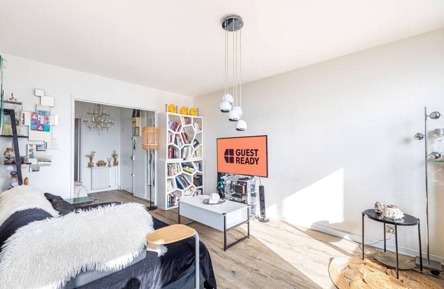 GuestReady - Glimpse of dawn in Asnières-sur-Seine