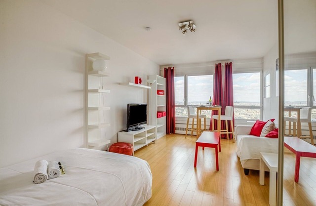 GuestReady - High Rise Studio with City View