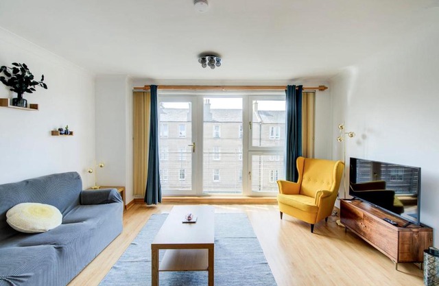 GuestReady - Spacious Apt Near the City Centre
