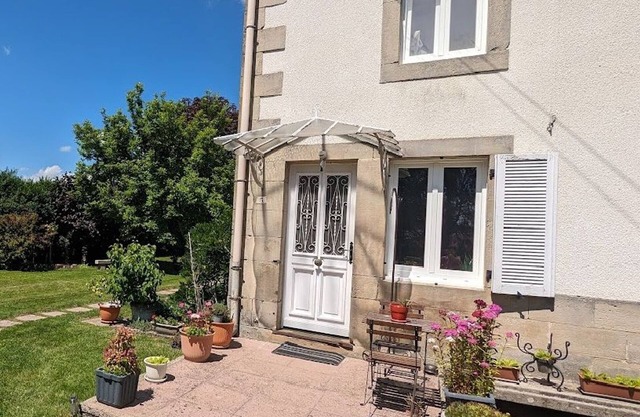 Guestroom Montmotier, 2 bedrooms, 5 persons