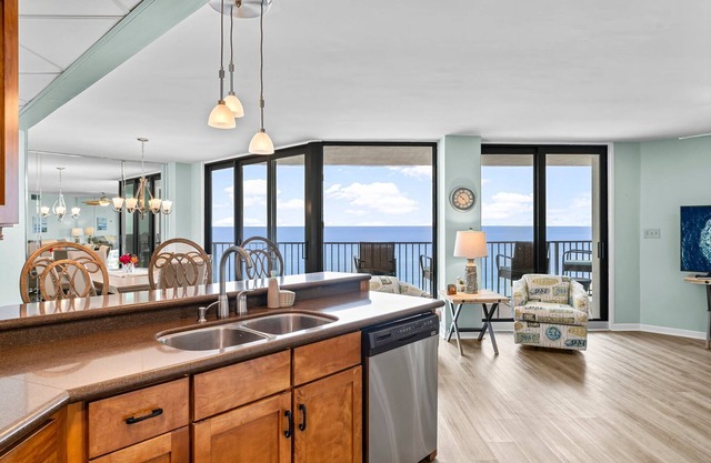 GULF FRONT @ Aqua Vista ~ New Listing ~ Fall Dates Available!