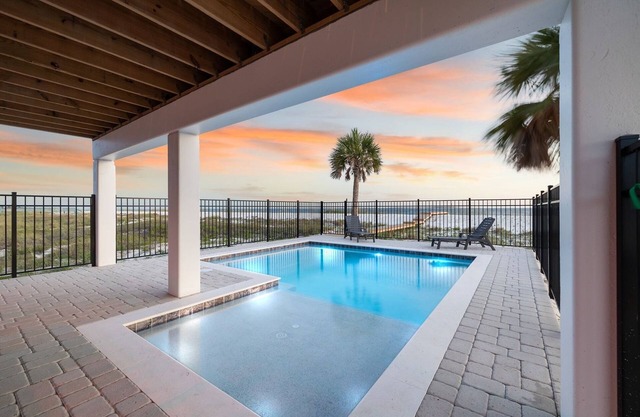 Gulf Front Home! Private Pool! Direct Beach Access! Elevator! Grill!