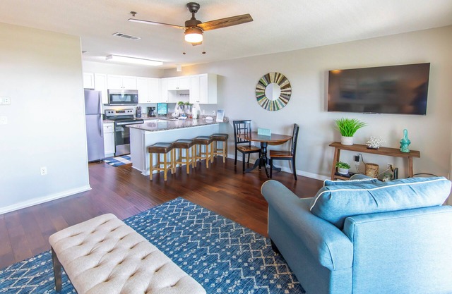 Gulf View! Pool, Tennis Court, Beach Access