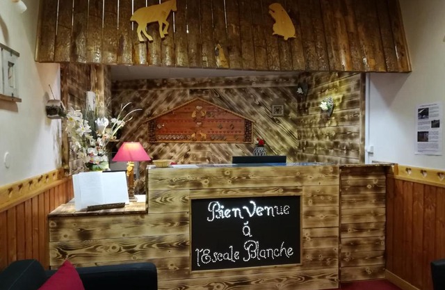 Hôtel L'Escale Blanche