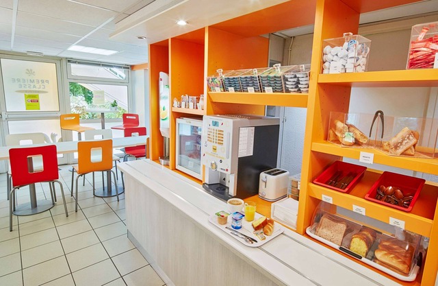 Hôtel Premiere Classe Melun Senart - Vert Saint Denis