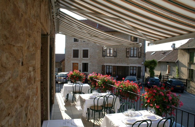 Hôtel Restaurant le Val d'Amby