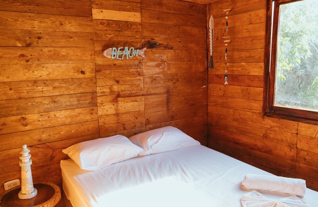 Habitación Frente al Manglar en Cabaña Para una Estancia Encantadora!