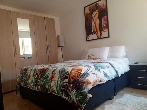 Habitación confortable cama doble Ibagué