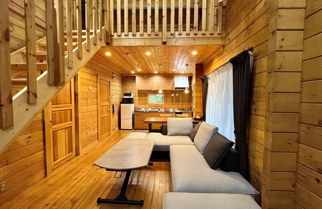 HAL Cottage