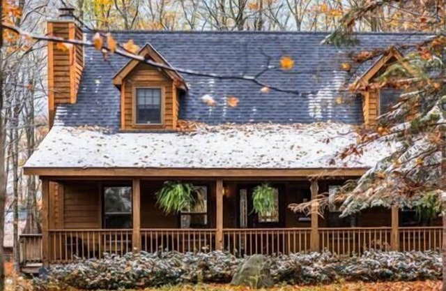 Hall's Haven - Your Home away from Home