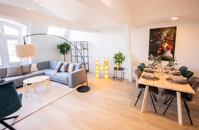 Happily 2 Bedroom Serviced Apartment 75m2 -NB306H-