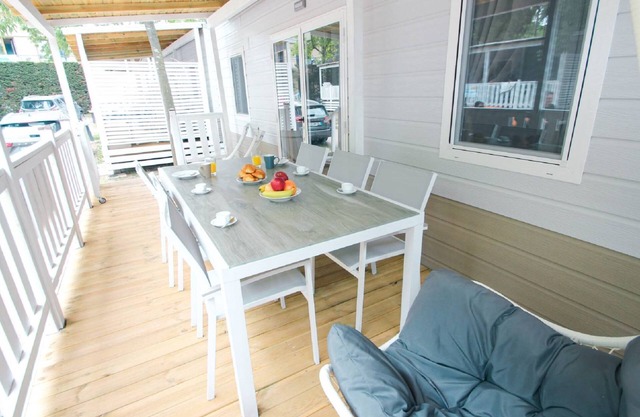 Happy Superior by Interhome