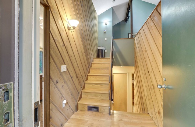 Harbor Cove Condo #42 | Access to Private Beach/indoor and outdoor pools