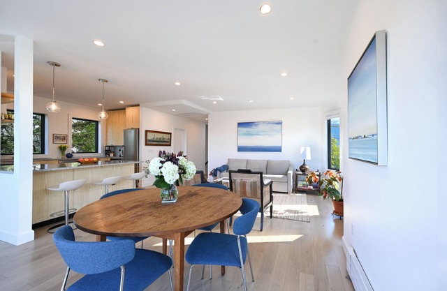 Harborview - Curated East End Escape w/Parking