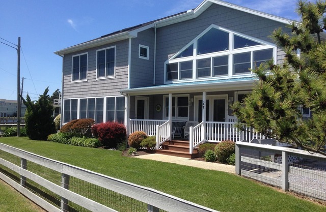 "Hassell" Free Beach House